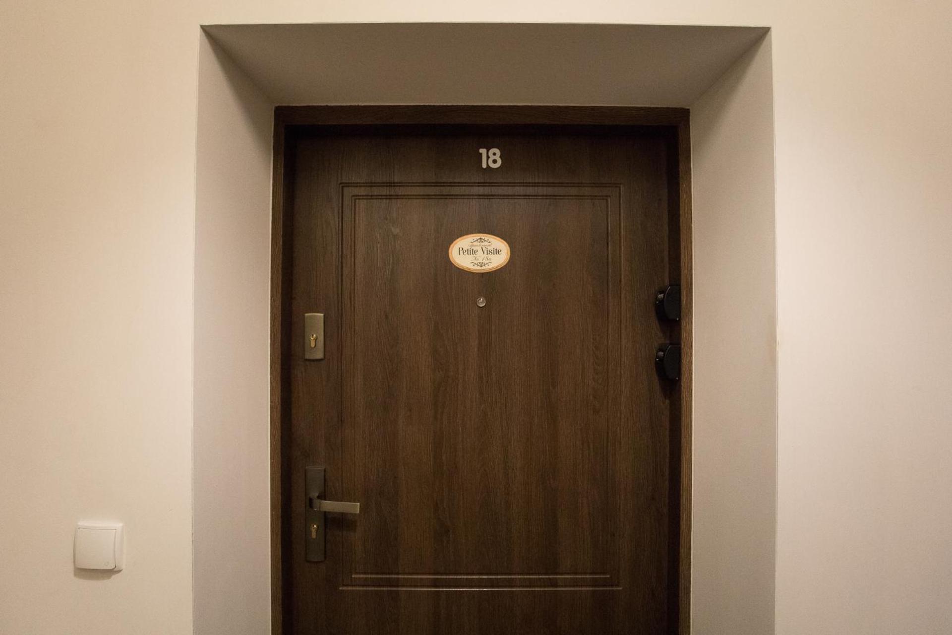 Petite Visite No 18A I 18B Apartment ทอรูน ภายนอก รูปภาพ